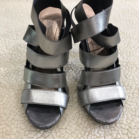 BCBG Gray Snakeskin Stretchy Strap Heels 
5” Heel
Size 7.5 
No Shoebox - Picture 13 of 13